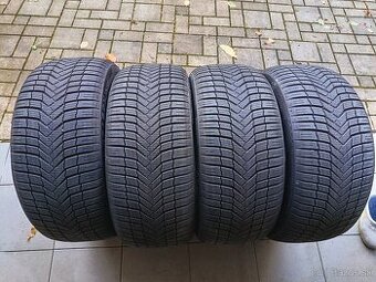 celoročne pneu 245/40 R19