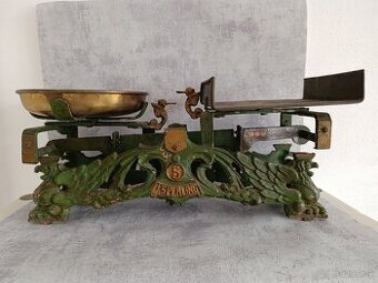 Starožitná figurální váha Draci J.Sperling 5 Kg, rok 1936