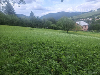 IBA U NÁS Stavebný pozemok pri lese nad Dolnou Marikovou - 1