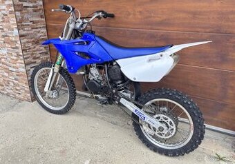 Yamaha yz 85 - 1