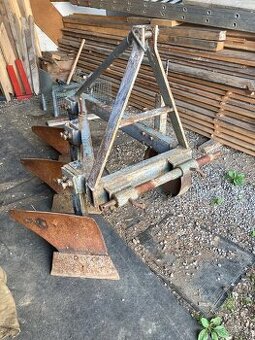 Predám menší pluh