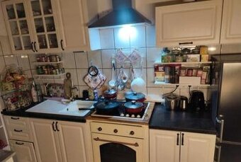 Venkovská kuchyňská linka se spotřebiči,5828