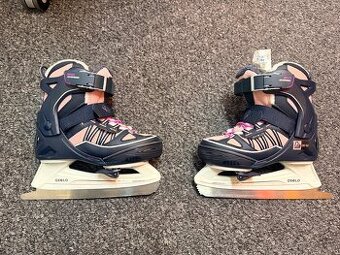 dievčenské korčule na krasokorčuľovanie Oxelo Fit 100