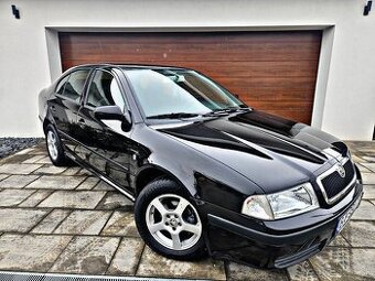 Škoda Octavia Tour 1.6 MPI Elegance rv:7/2008 ČIERNA met.
