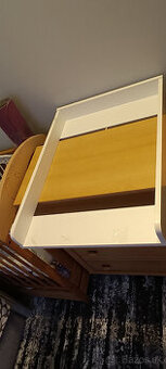 Prebalovaci pult na komodu +podlozka