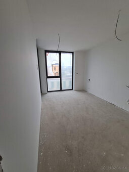 VÝHODNÉ STROJOVÉ OMIETKY A STIERKY