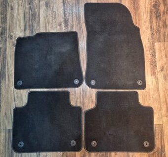 Koberčeky pre Volkswagen Touareg 2021