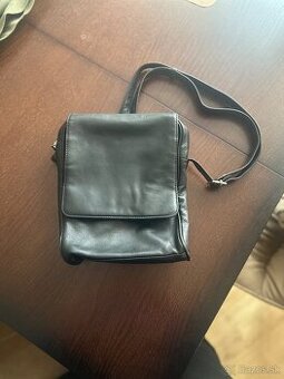 Panska kozena kabela cez rameno