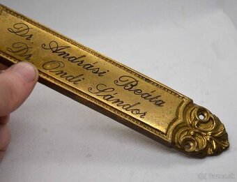 Stará mosadzná menovka  21x3,8cm