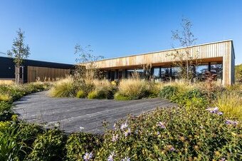 Montážnik montovaných drevostavieb, pomocný pracovník