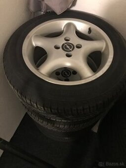 Predam pneumatiky s hlinikovymi diskami opel