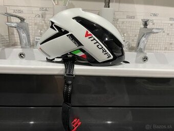 Vittoria VH-ikon prilba