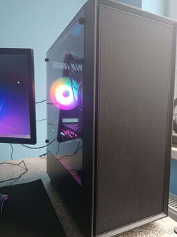 Herný / kancelársky PC