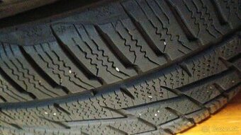 Predam zimne pneu 205/55/R17