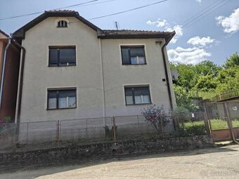 Dvojpodlažný rodinný dom na predaj