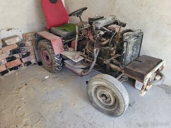 Traktor 1203