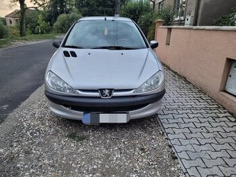 Peugeot 206 1.4 bezin Rv 2006