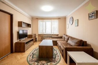 ► Zrekonštruovný, zariadený 2i byt s výhľadom Banská Belá