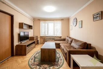 ► Zrekonštruovný, zariadený 2i byt s výhľadom Banská Belá