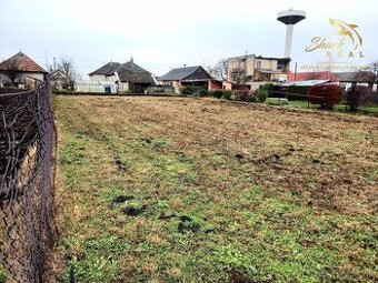 Stavebný pozemok na predaj - 1