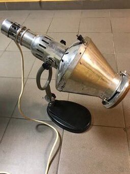 Dizajnova stara lampa