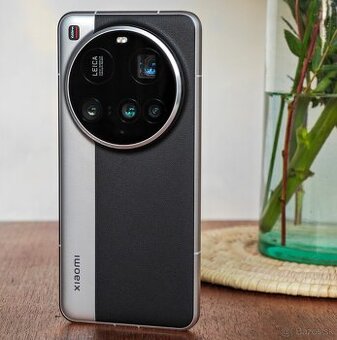 Xiaomi 15 Ultra - Ako Nový (16GB/512GB)