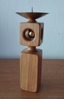 Dizajnový drevený svietnik