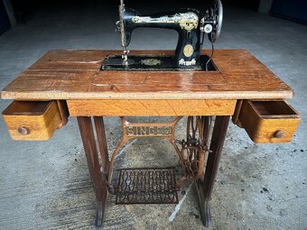 Šijací stroj SINGER komplet
