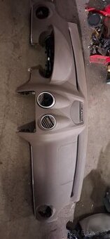 Pristrojova doska Mercedes ML