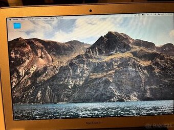 MacBook Air 13” (2013) – 500 GB SSD, funkčný, vymazaný