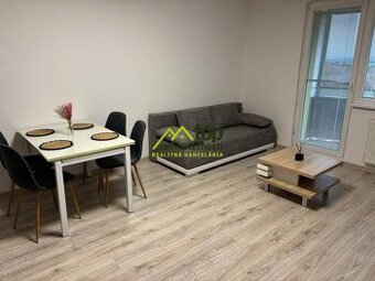 TOPOĽČANY 2-izbový byt na prenájom, zariadený s klimatizácio