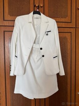 biely taliansky kostym v.42