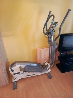 Krosový trenažér.