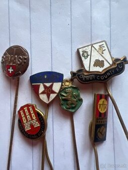 Odznaky cena spolu 5€