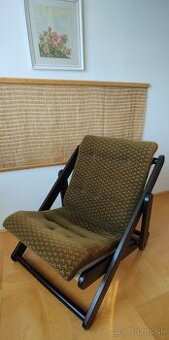 Škandinávske polohovateľné kreslo