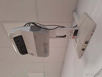 Projektor Epson EB 485 wi