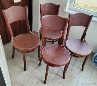 Stoličky Thonet Mundus