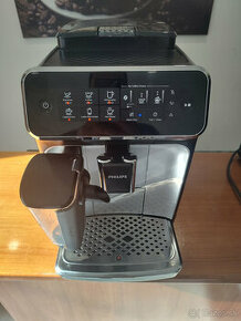Automatický kávovar Philips LatteGo EP3246