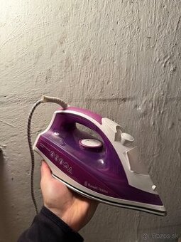 Žehlička Russell Hobbs