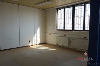 Administratívne priestory 74m2, nízka cena, výhodná poloha,
