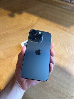 📱 Predám iPhone 15 Pro 256 GB – Black Titanium