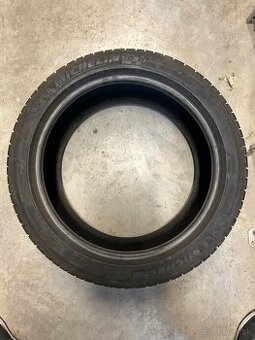 Pneumatika Michelin 215/45R17
