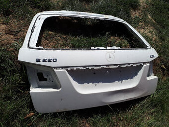 MERCEDES E-KUFOR