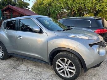 NISSAN JUKE 1,6 benzín
