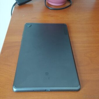 Lenovo Tab M8