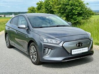Hyundai IONIQ,38,3 kWh,SoH 100%,TČ,BlueLink, sDPH 17 960,-