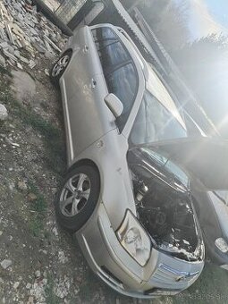 Avensis
