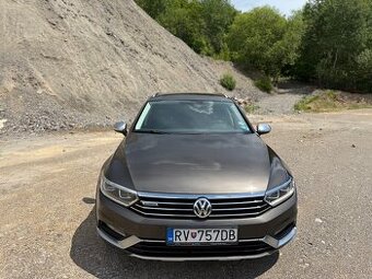 Volkswagen Passat Alltrack 2.0 TDI - 1