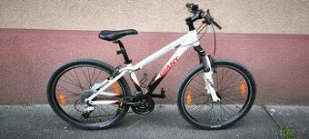 Predám horský bicykel Giant Terrago 3,kolesá 26