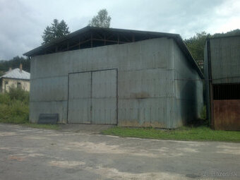 kovová halová konštrukcia
